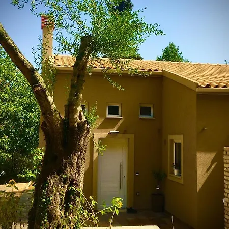 Anna's House *